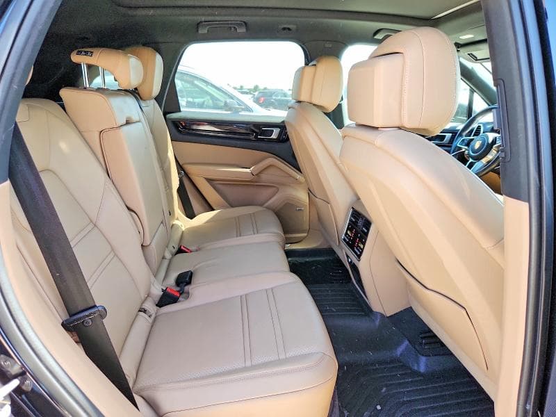 2020 PORSCHE CAYENNE 10