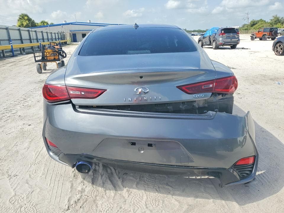 2017 INFINITI Q60 3.0T PREMIUM 6