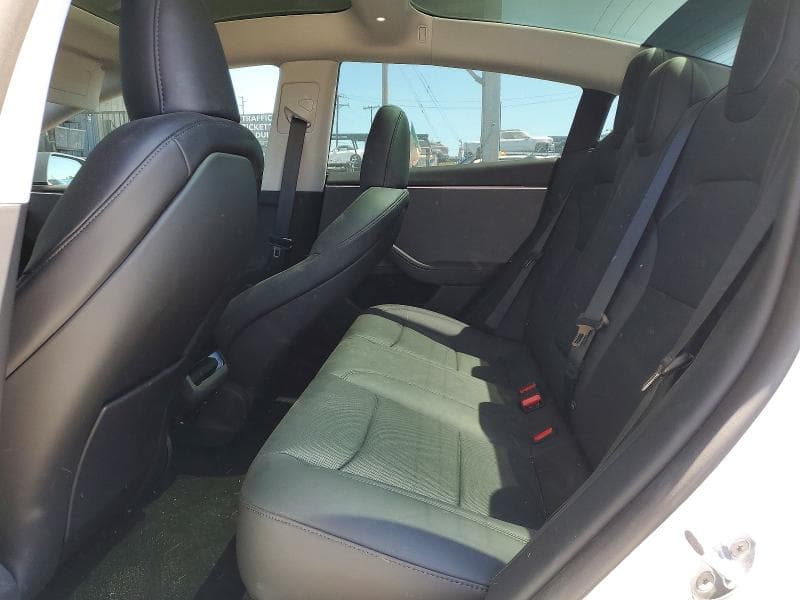 2026 TESLA MODEL 3 10