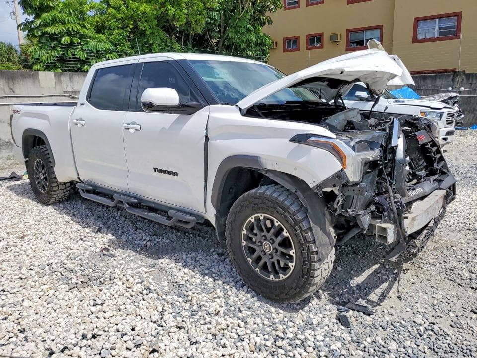 2022 TOYOTA TUNDRA CREWMAX SR5 4