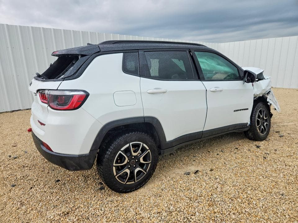 2025 JEEP COMPASS TRAILHAWK 3