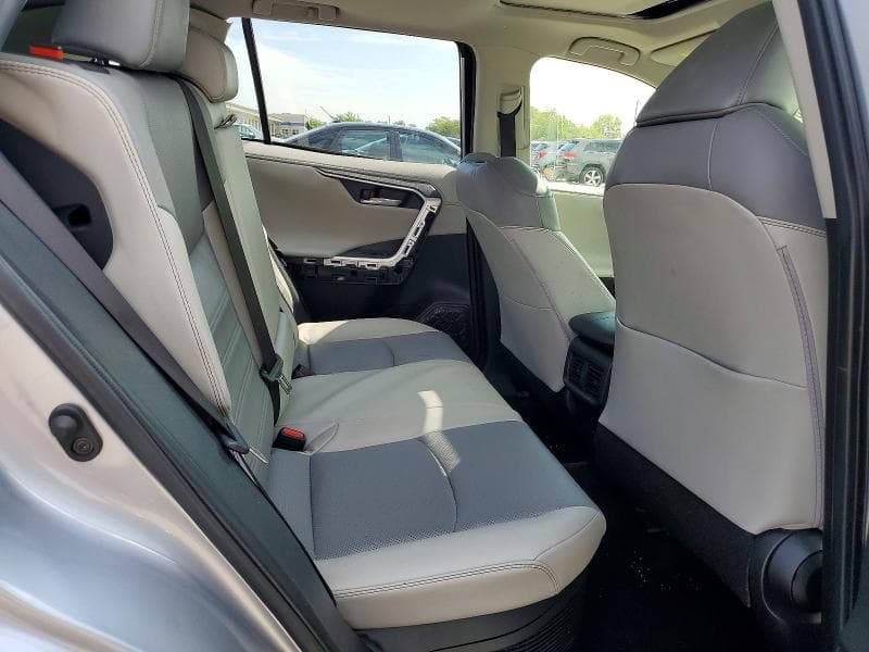 2021 TOYOTA RAV4 LIMITED 11