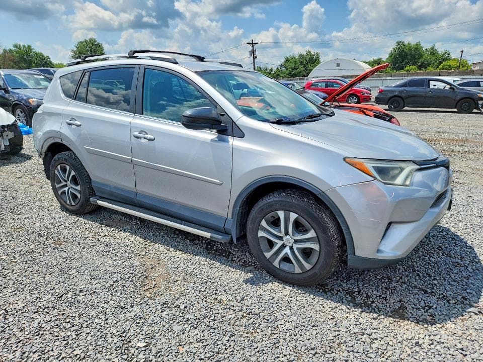 2017 TOYOTA RAV4 LE 4