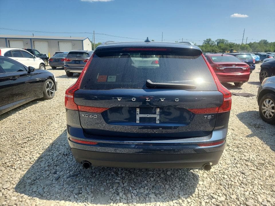 2020 VOLVO XC60 T5 MOMENTUM 6