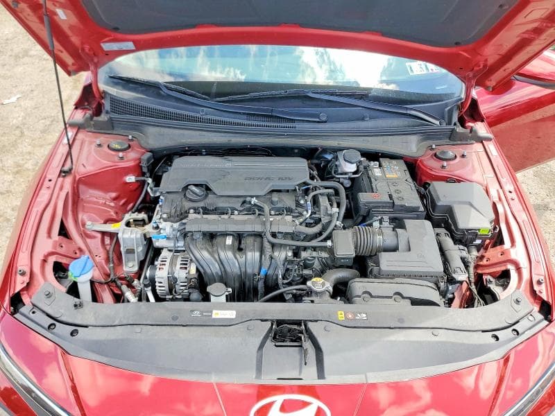 2025 HYUNDAI ELANTRA SE 11