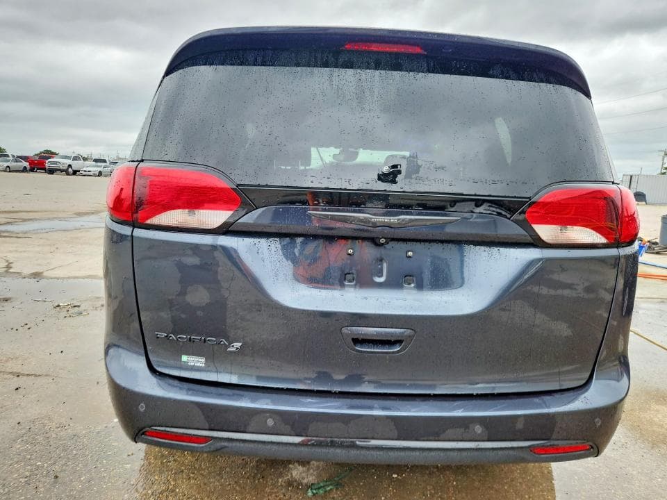 2019 CHRYSLER PACIFICA TOURING L PLUS 6