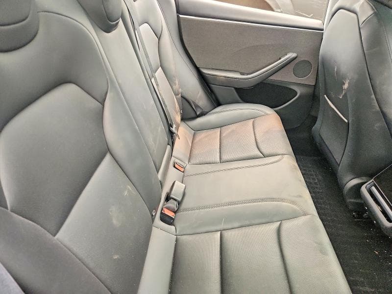 2025 TESLA MODEL 3 10