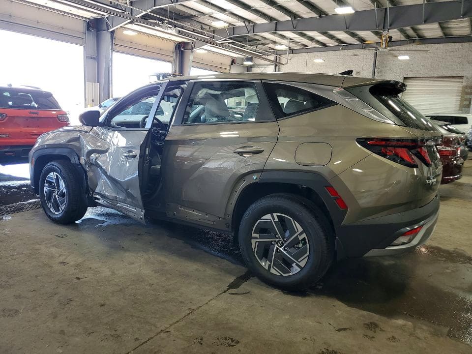 2026 HYUNDAI TUCSON BLUE SE 2