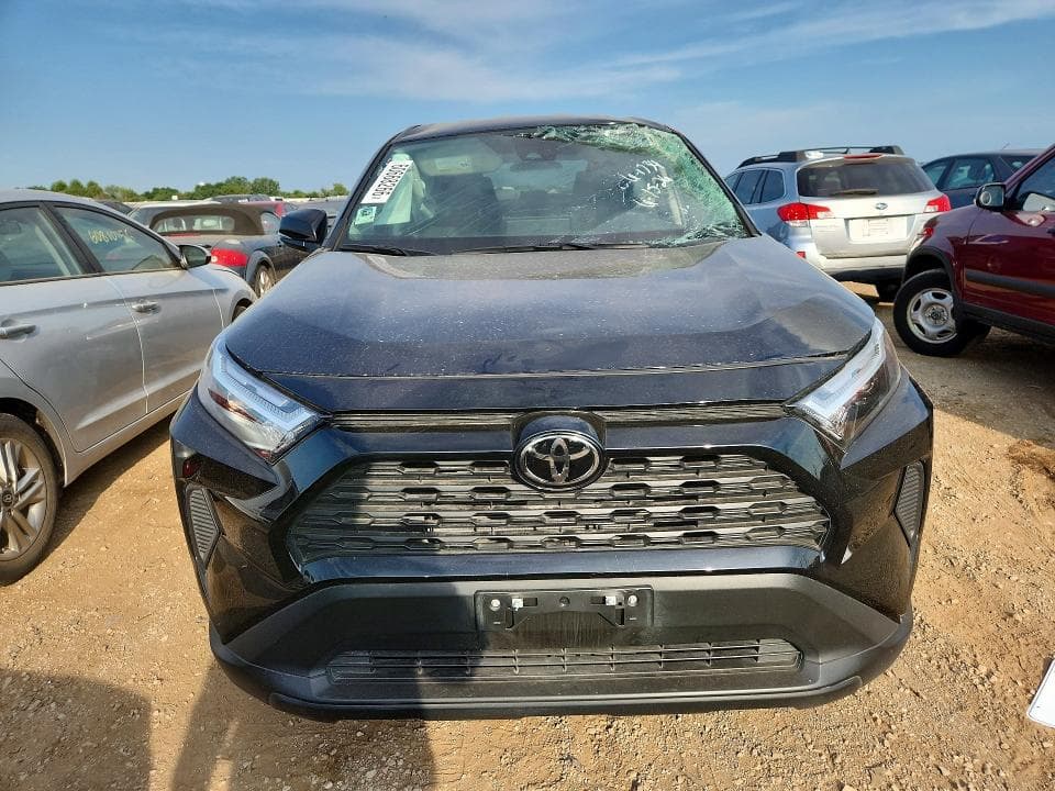2025 TOYOTA RAV4 LE 5