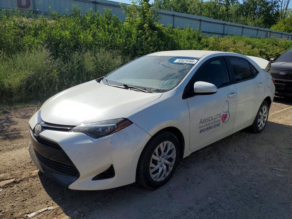 2017 TOYOTA COROLLA LE - 1