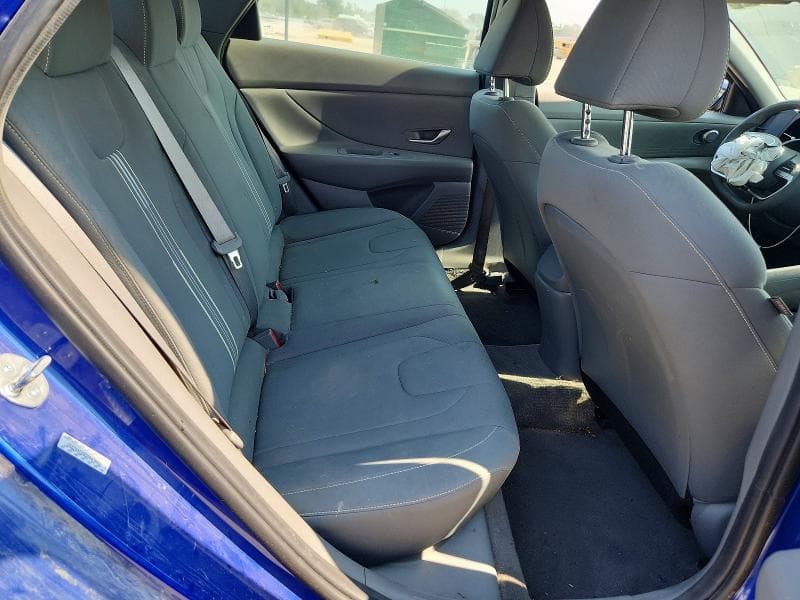 2023 HYUNDAI ELANTRA SEL 10