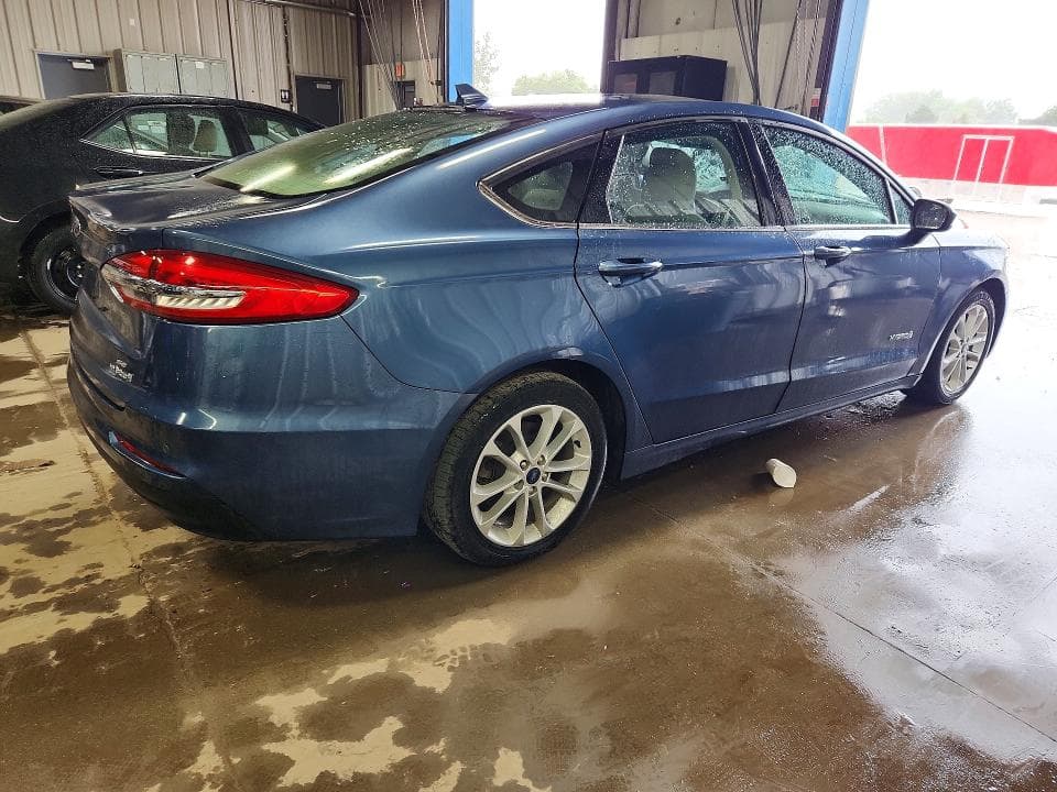 2019 FORD FUSION SE 3