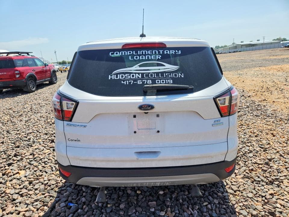 2017 FORD ESCAPE SE 6
