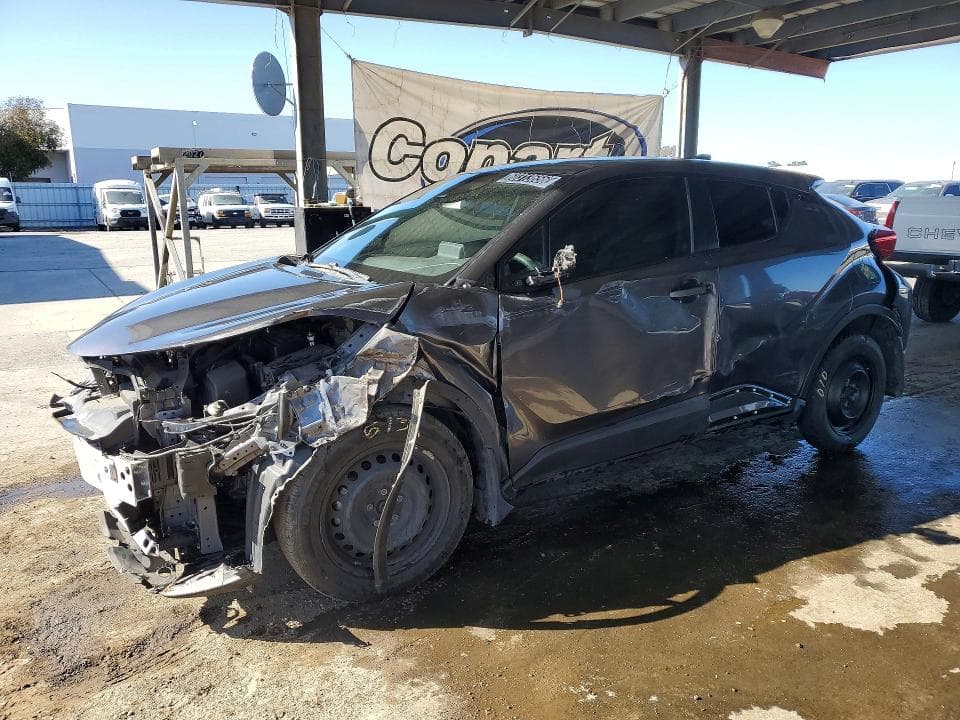 2021 TOYOTA C-HR LE