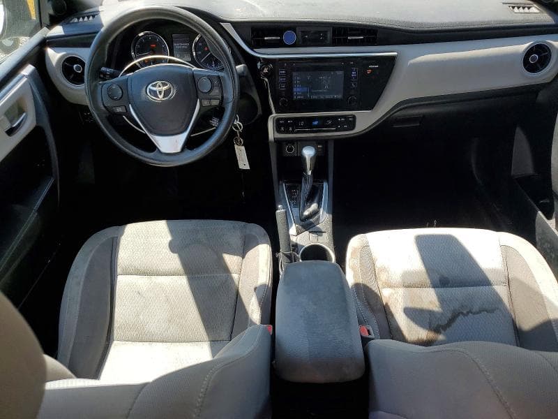 2017 TOYOTA COROLLA LE 8