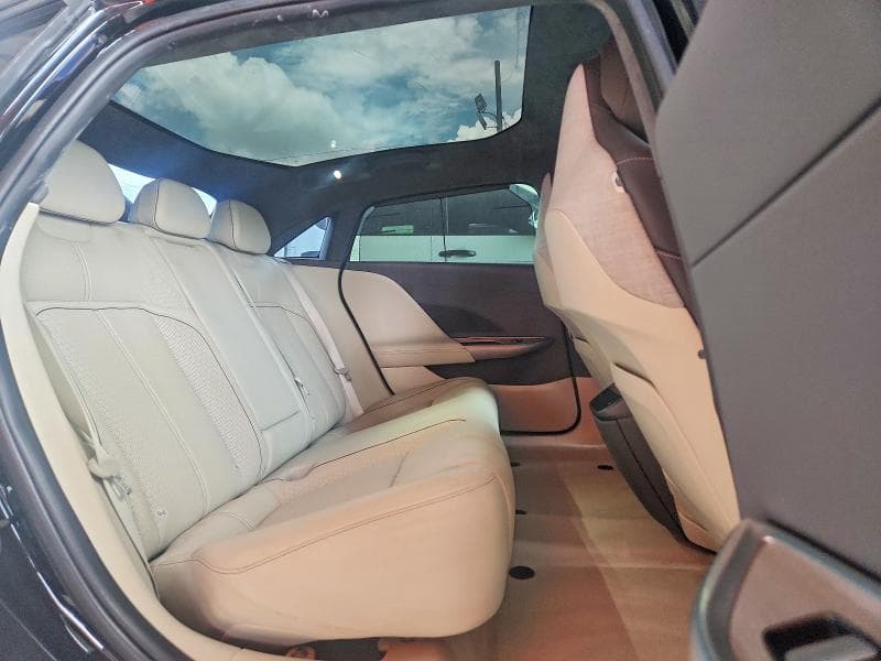 2022 LUCID MOTORS AIR DREAM 10
