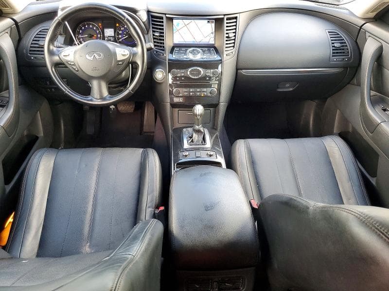 2017 INFINITI QX70 BASE 8
