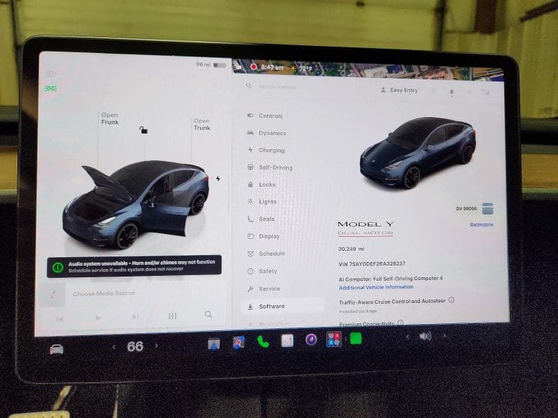 2024 TESLA MODEL Y 9