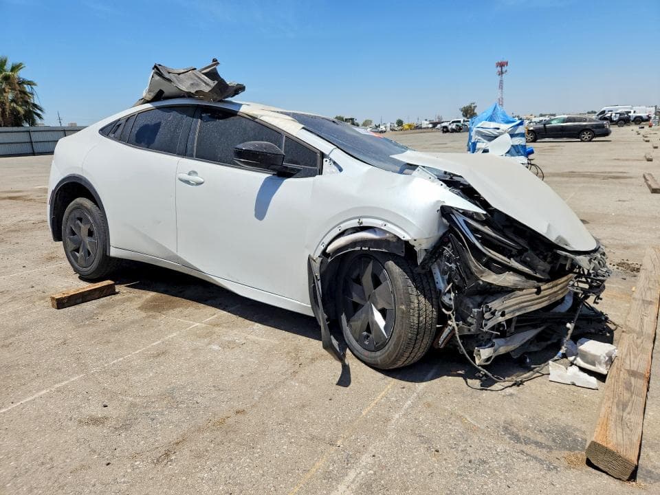 2023 TOYOTA PRIUS LE 4