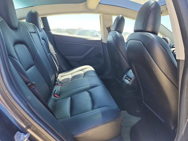 2018 TESLA MODEL 3 10