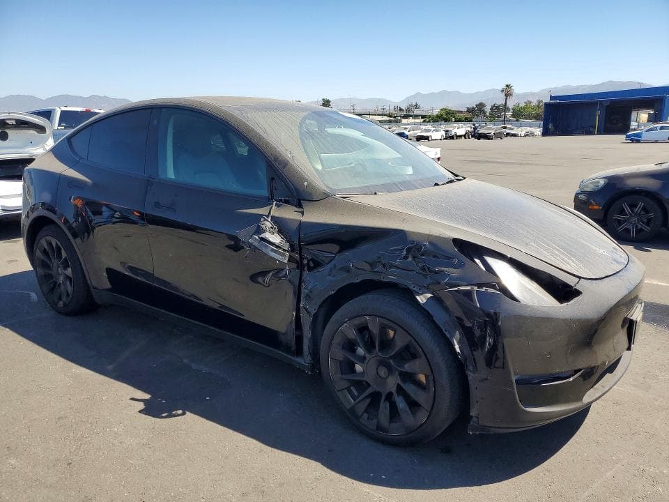 2021 TESLA MODEL Y 4