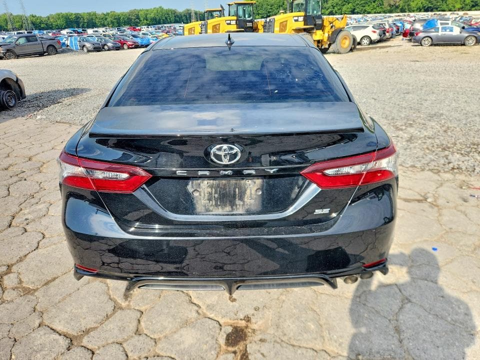 2022 TOYOTA CAMRY SE 6