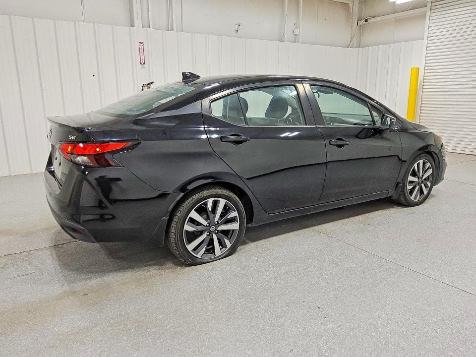 2020 NISSAN VERSA SR 3