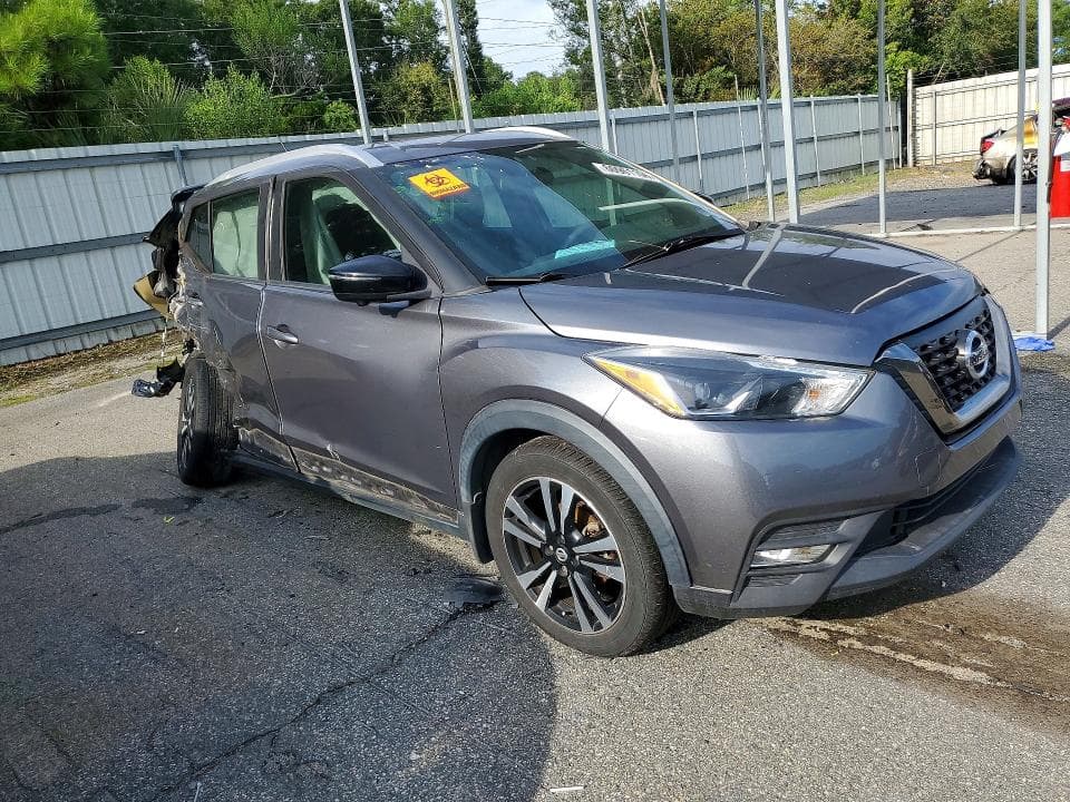 2019 NISSAN KICKS SR 4