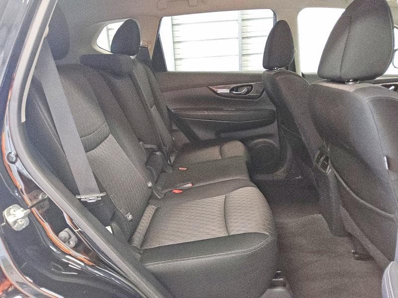 2020 NISSAN ROGUE SV 10