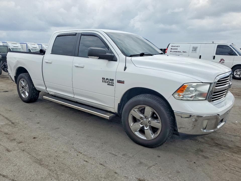 2019 RAM 1500 CLASSIC SLT 4