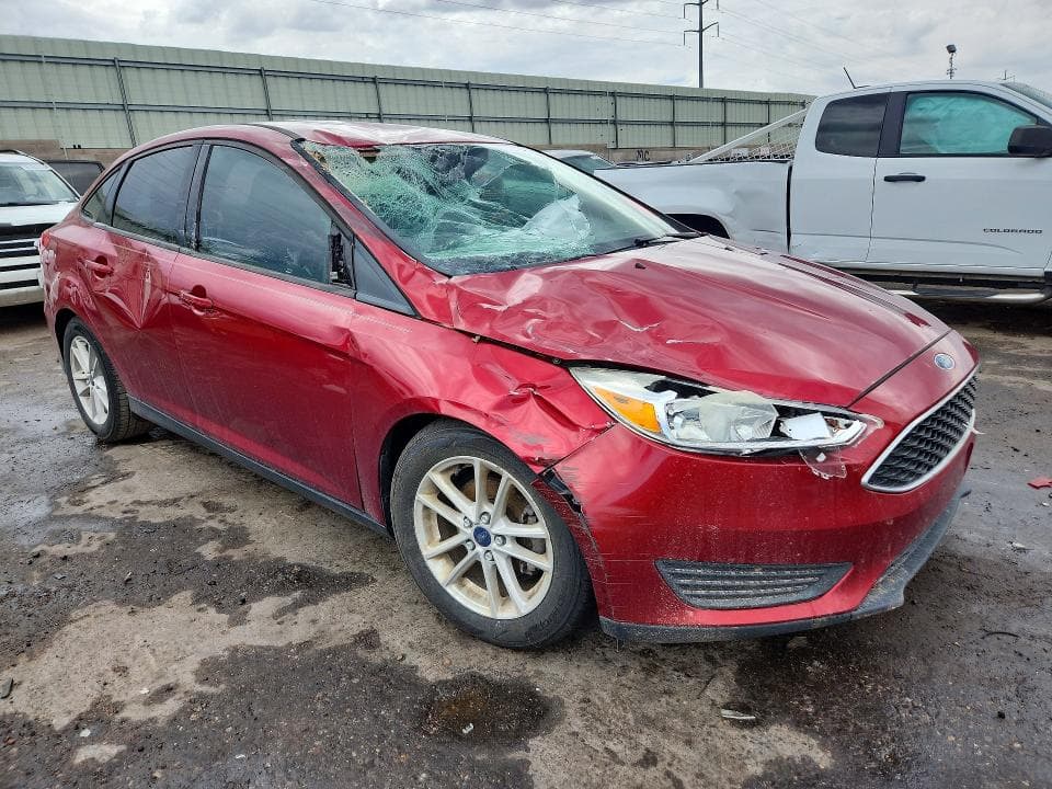 2017 FORD FOCUS SE 4