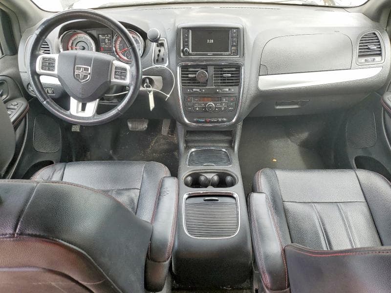 2017 DODGE GRAND CARAVAN GT 8