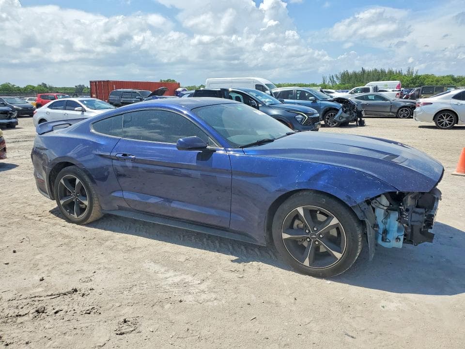 2020 FORD MUSTANG 4