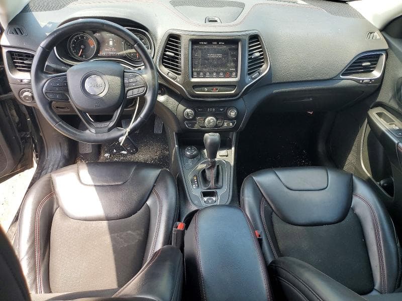 2019 JEEP CHEROKEE TRAILHAWK 8