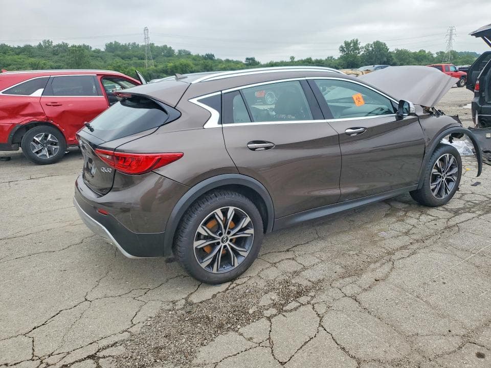2017 INFINITI QX30 PREMIUM 3