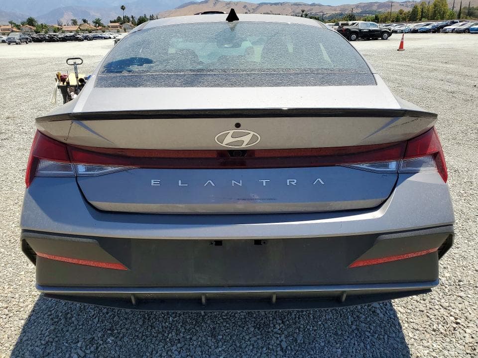 2025 HYUNDAI ELANTRA SEL SPORT 6