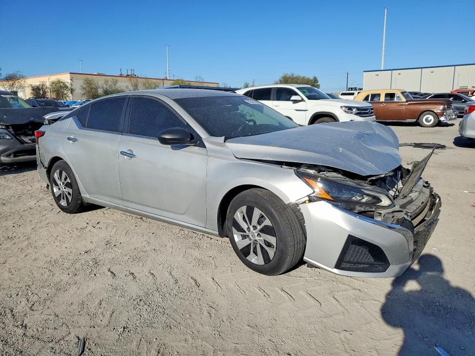 2024 NISSAN ALTIMA S 4