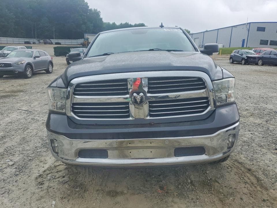 2018 RAM 1500 SLT 10