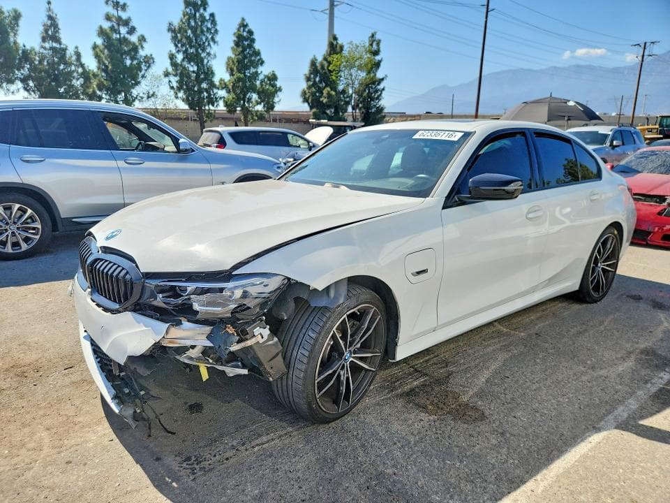 2022 BMW 330E - 1