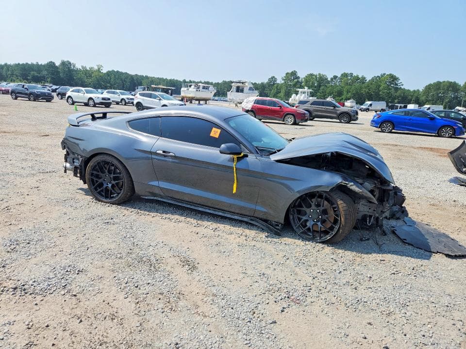 2019 FORD MUSTANG 4