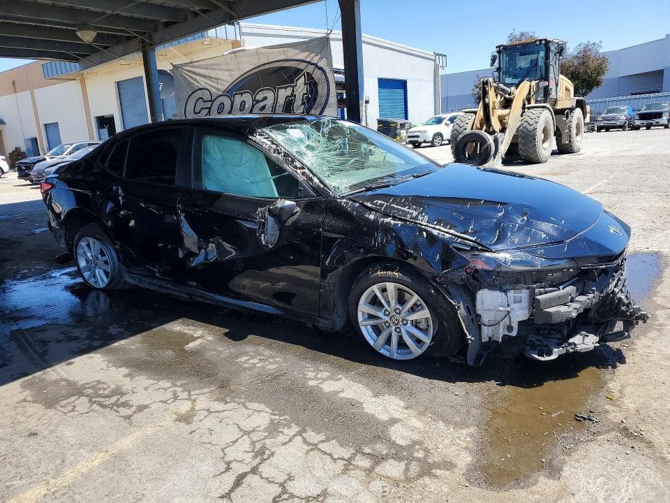 2025 TOYOTA CAMRY LE 4