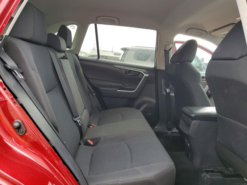 2021 TOYOTA RAV4 LE 10