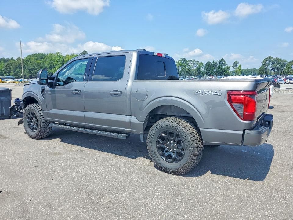 2024 FORD F150 XLT 2