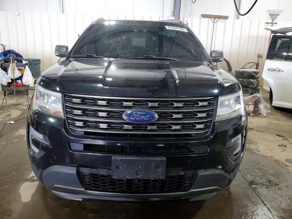 2017 FORD EXPLORER XLT 5