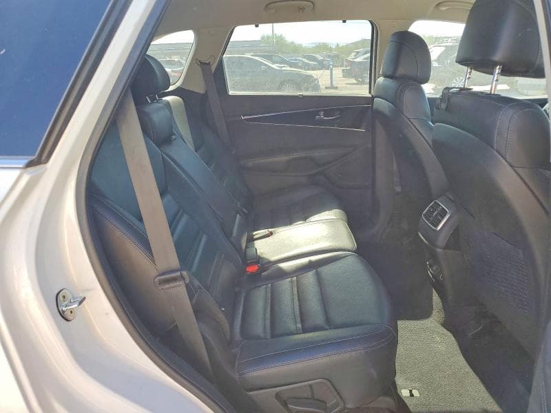 2017 KIA SORENTO EX 11