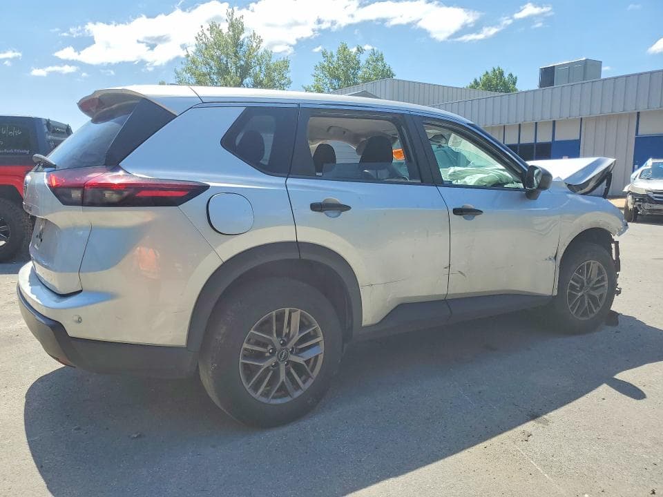 2024 NISSAN ROGUE S 3