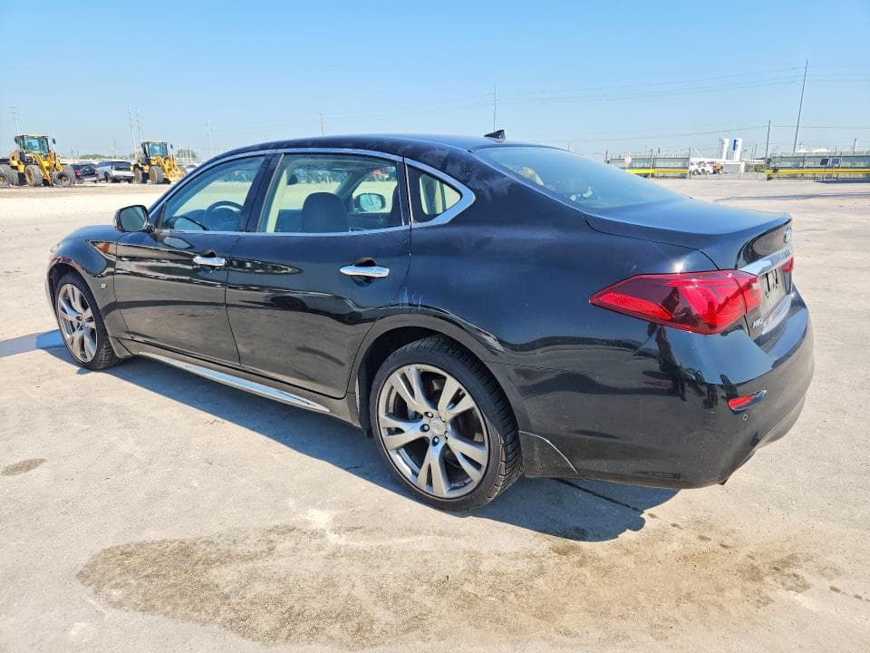 2017 INFINITI Q70L 3.7 2