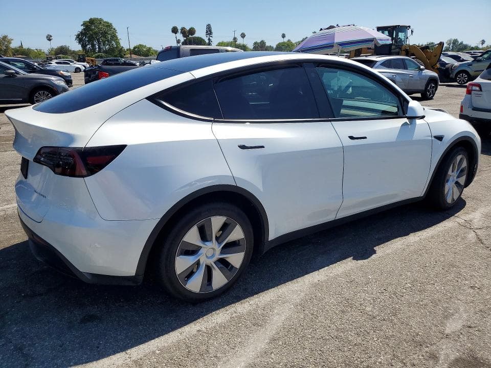 2023 TESLA MODEL Y 3