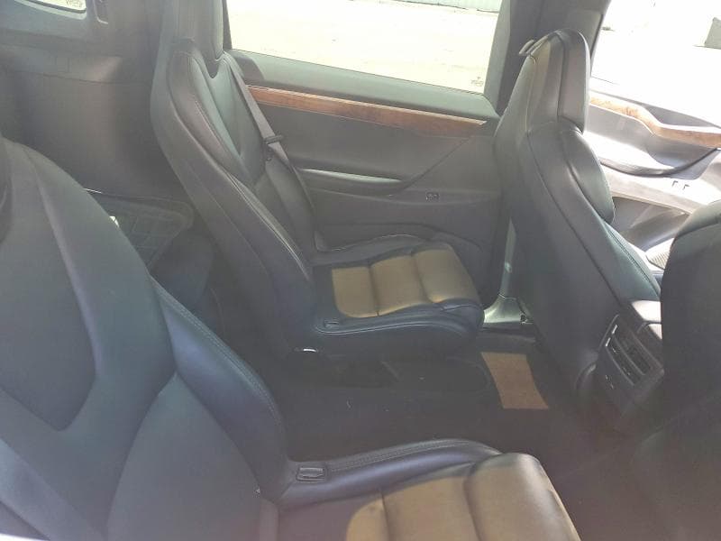 2018 TESLA MODEL X 10