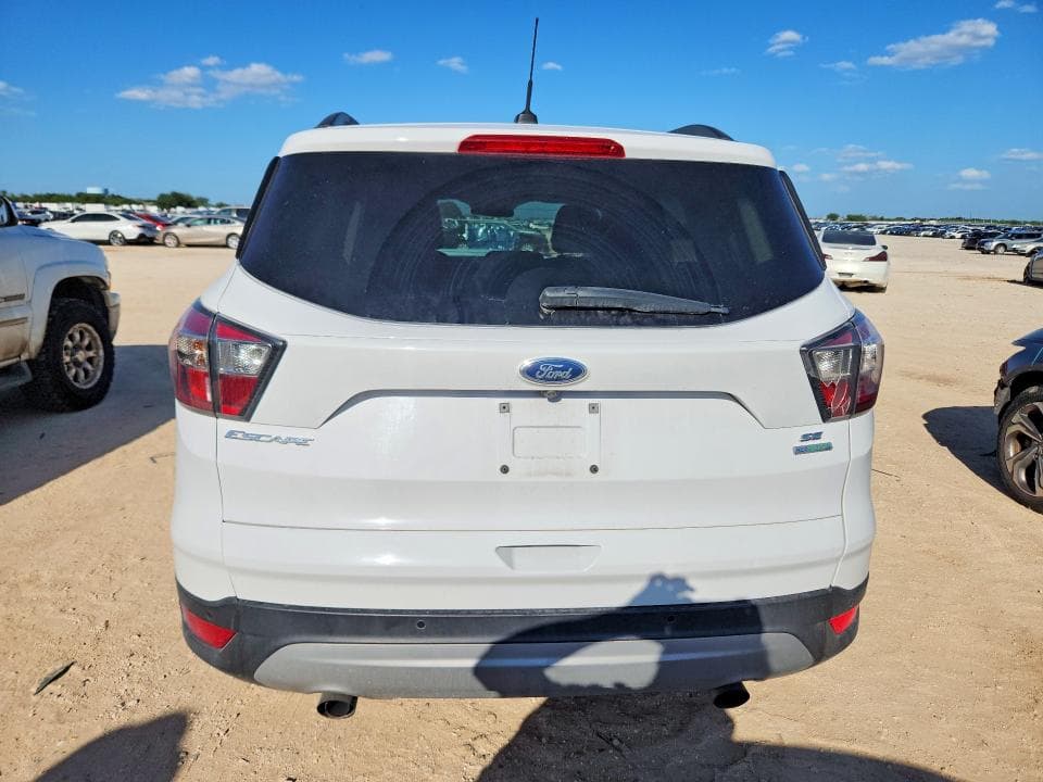 2017 FORD ESCAPE SE 6